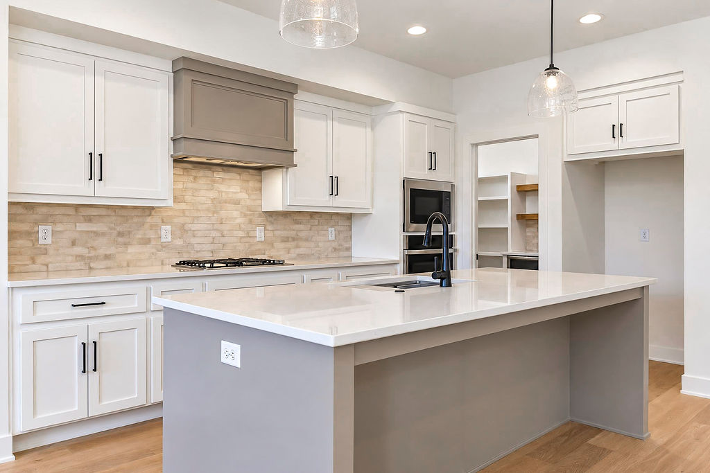 2700 NE Wheatley Dr., Blue Springs MO