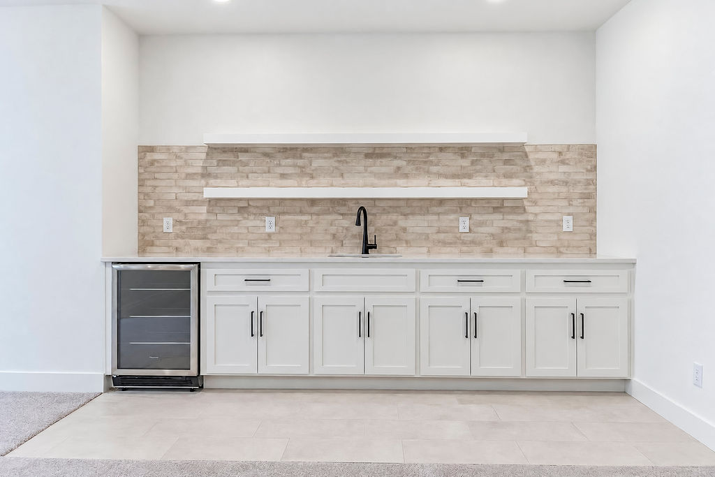 2700 NE Wheatley Dr., Blue Springs MO