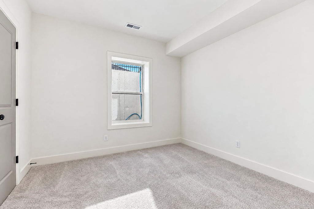 2700 NE Wheatley Dr., Blue Springs MO
