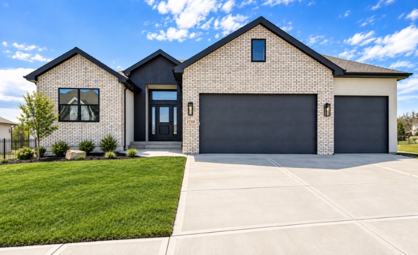2700 NE Wheatley Dr., Blue Springs MO