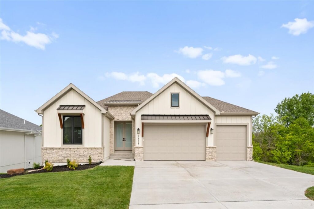 1408 Larkspur Pl. Raymore MO